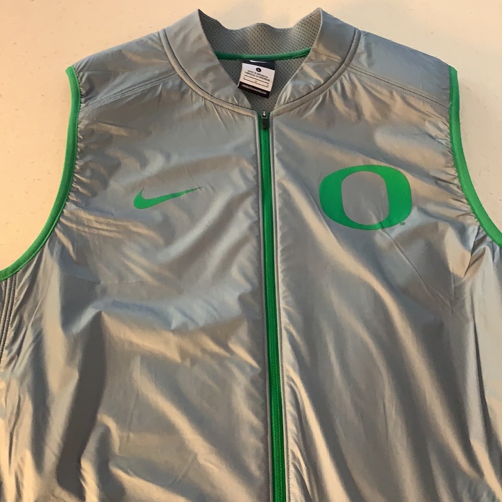 Nike Oregon Ducks Vest - Picture 2 of 4